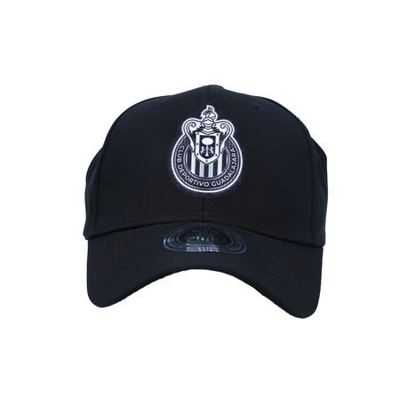 GORRA LISA NEGRA ESCUDO MONOCROMÁTICO CHIVAS